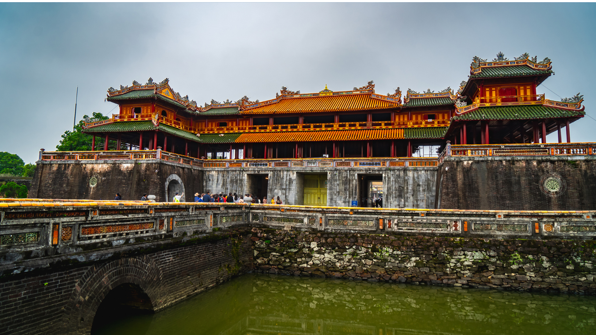 Dòng chảy lịch sử